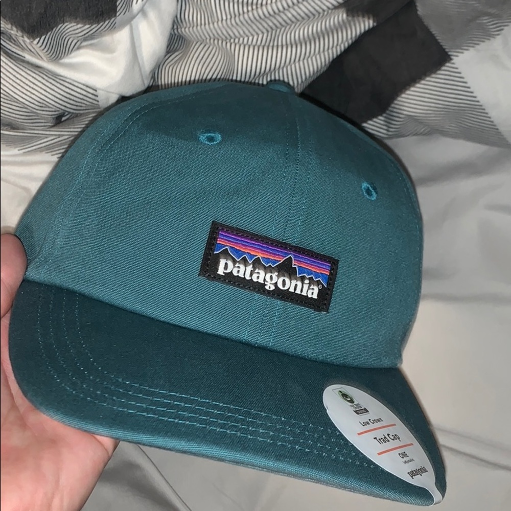 Teal patagonia hat